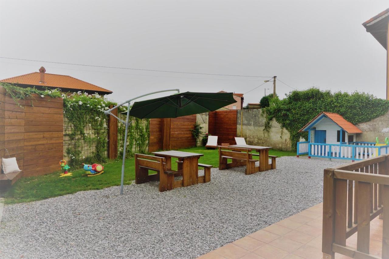 Apartamentos La Playina Llanes Eksteriør billede