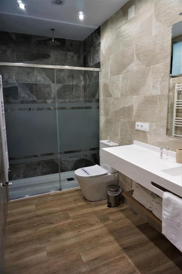 Apartamentos La Playina Llanes Eksteriør billede